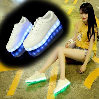 ( hàng có sẵn )( HÀNG CÓ SẴN )GIÀY PHÁT SÁNG ĐÈN LED 7 MÀU NAM NỮ.