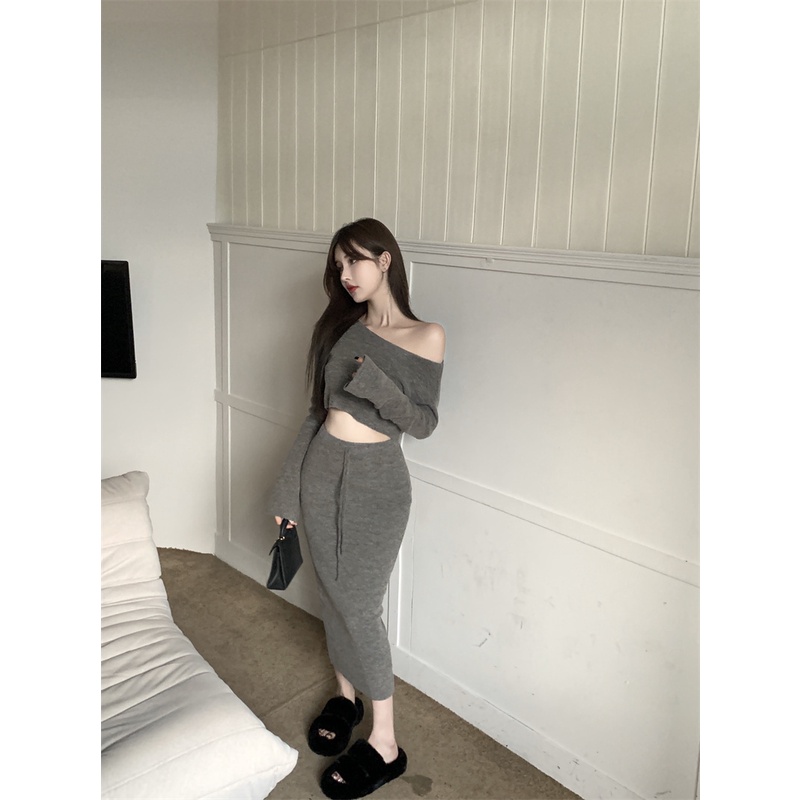 Chân Váy Lưng Cao Và Áo Tay Dài Thời Trang Quyến Rũ Cho Nữ