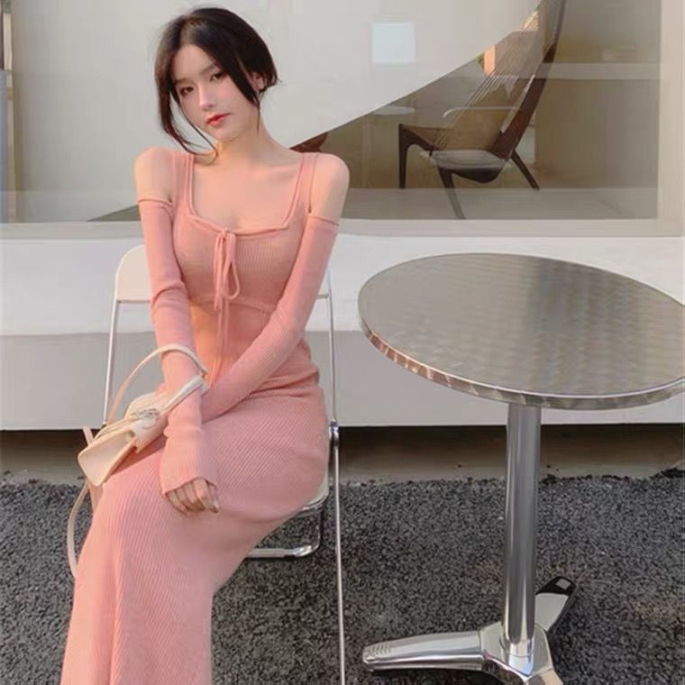 Sexy open shoulder Pink Knit bottomed dress 2022 autumn women's French Vintage Hepburn dress