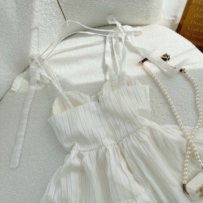 ĐẦM TRẮNG 2S CỘT VAI CÚP NGỰC CHÂN BÈO