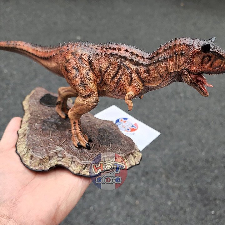 Mô hình khủng long Carnotaurus Prime 1 Studio Jurassic World tỉ lệ 1/38