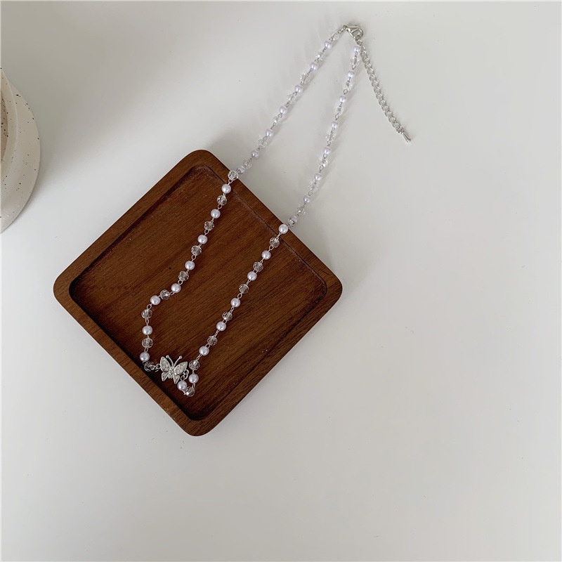 Vòng cổ choker hình bướm đính ngọc trai nhân tạo thời trang