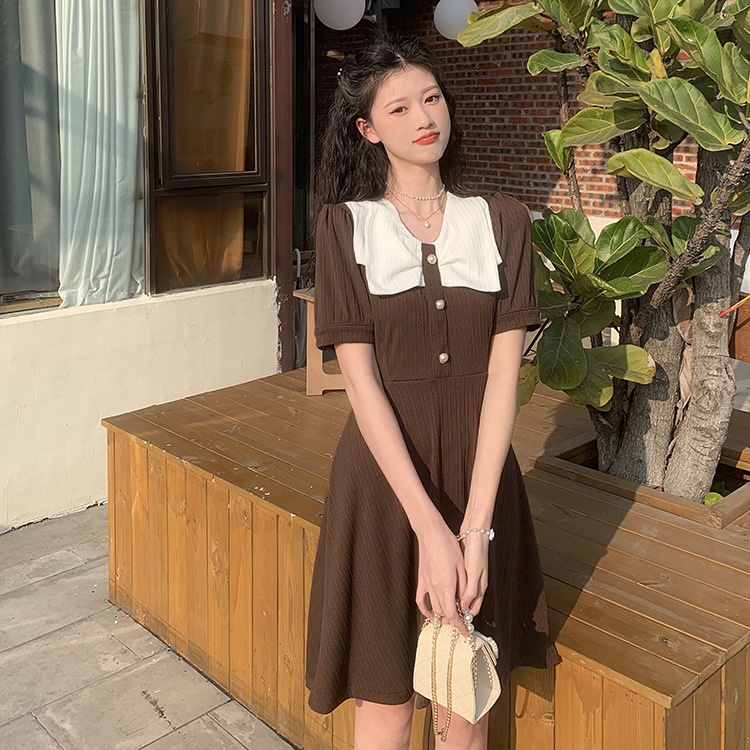 Váy đầm đen nâu cổ trắng điệu cúc ngực dáng xòe kiểu Pháp cho nữ