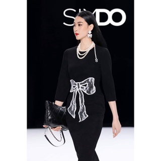 Đầm đen hiệu sixdo size M mới nguyên tag