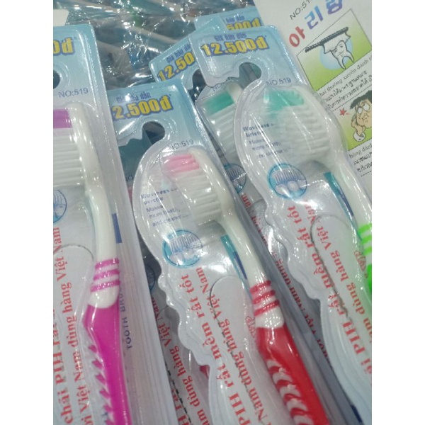 Vỉ 12 Bàn Chải Đánh Răng Người Lớn PH