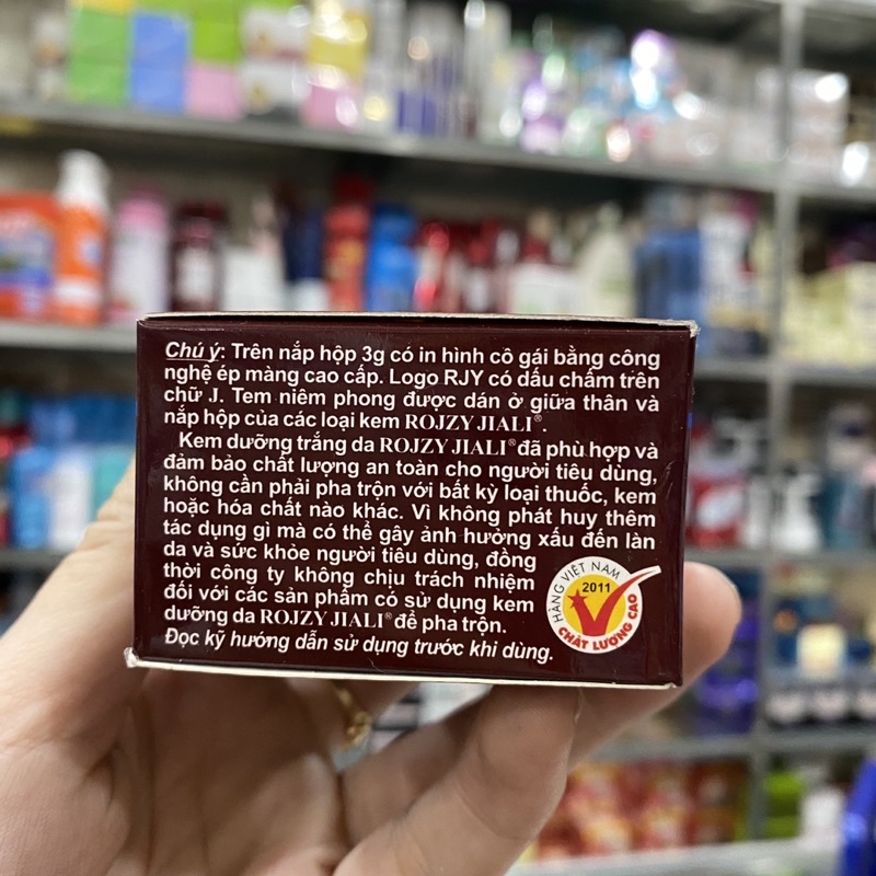 Kem dưỡng trắng da ngăn ngừa nám chống nắng Rojzy Jiali SPF30 3g