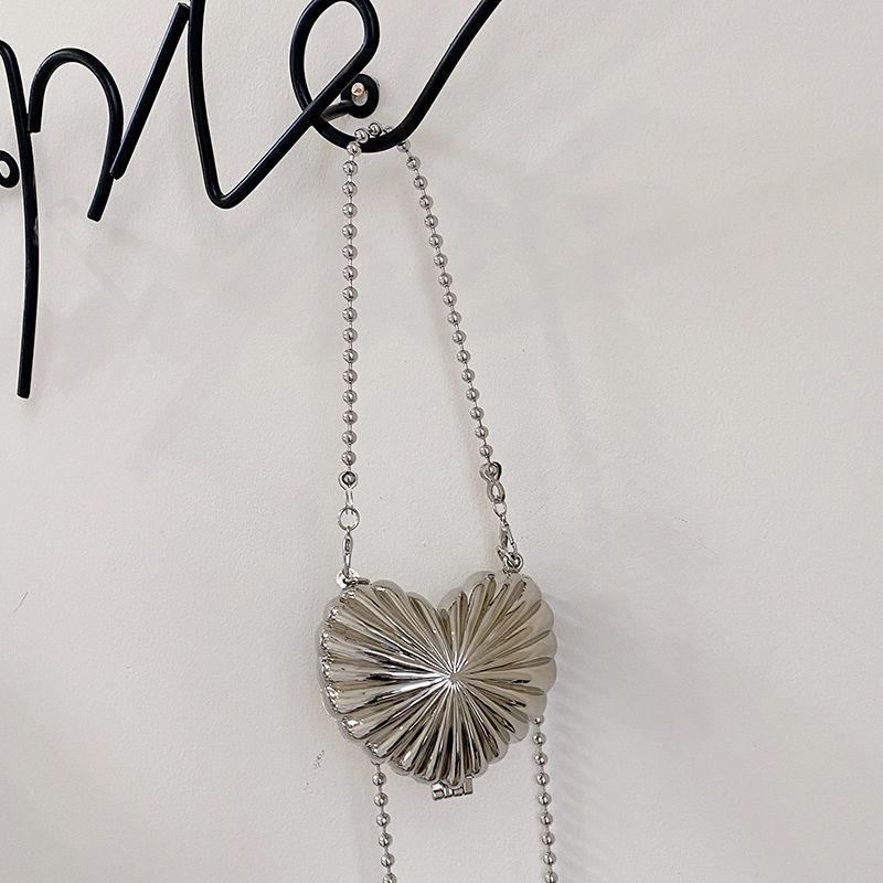 Túi Đeo Chéo Vai Mini Hình Trái Tim Bằng Kim Loại Phong Cách Punk Dành Cho Nữ