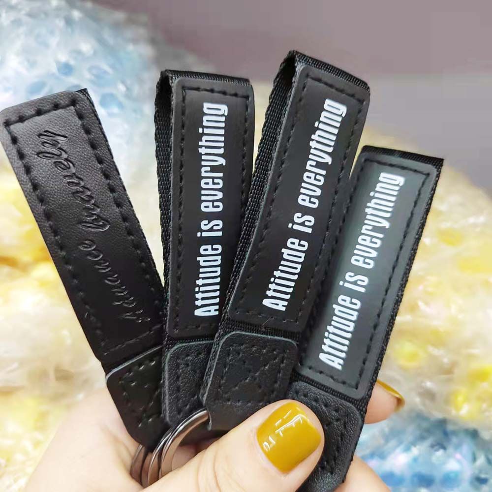 Móc khóa hình gấu hoạt họa nhiều màu sắc tùy chọn đáng yêu