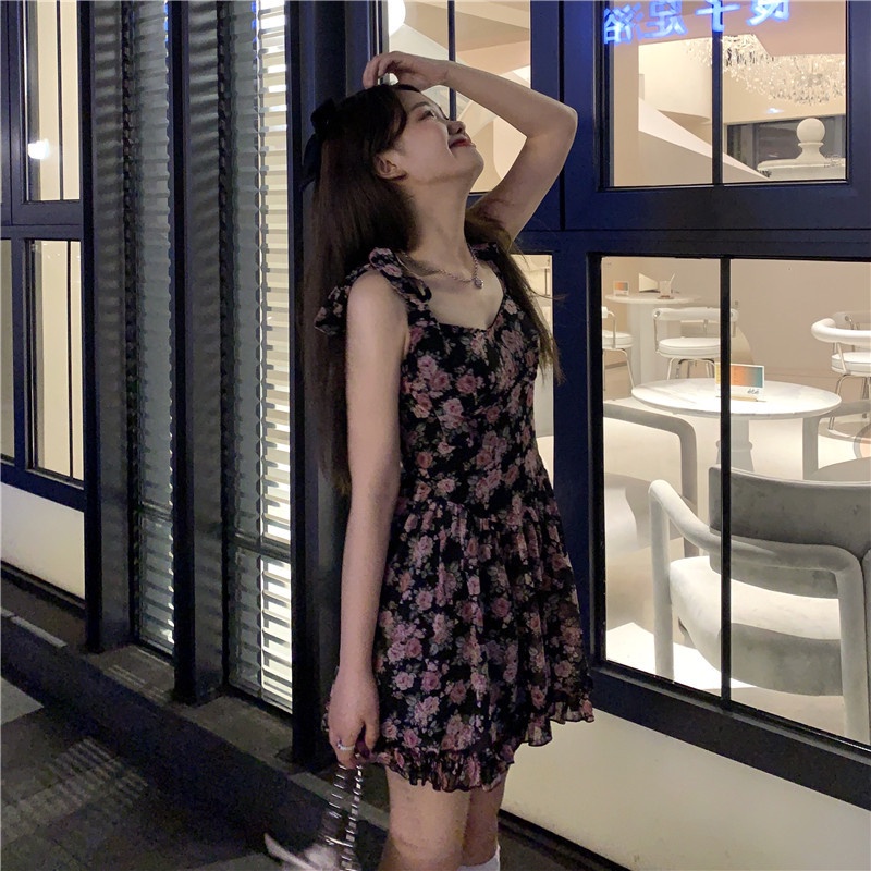 Đầm Hoa Hai Dây Xếp Ly Nhấn Eo Thời Trang Nữ Tính