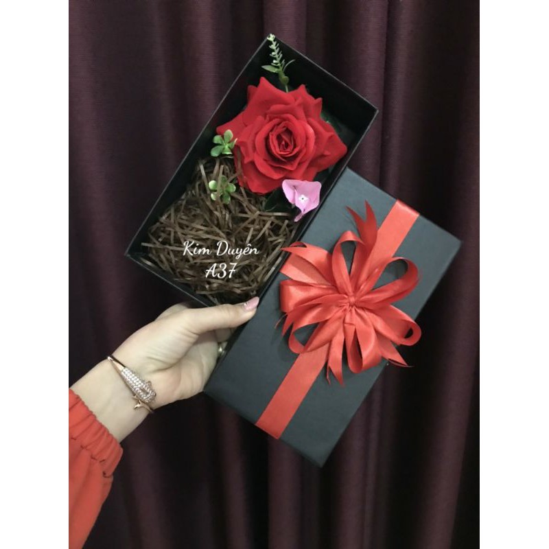 Hộp hoa đựng phấn - nước hoa-mỹ phẩm.. siêu đẹp | BigBuy360 - bigbuy360.vn