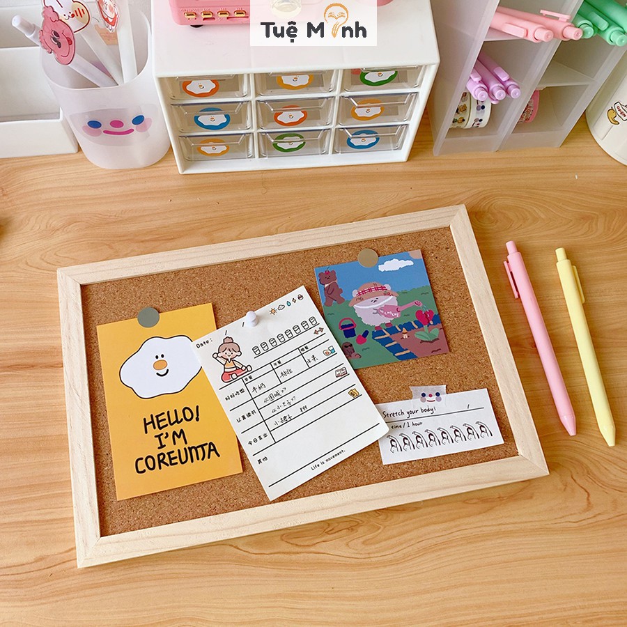 Bảng ghim gỗ bần K18 decor treo ảnh, postcard - Tặng kèm ghim + dây gai + sticker