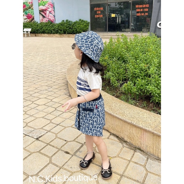 Ảnh thật - Set áo phông chân váy jean xanh kèm mũ Grao