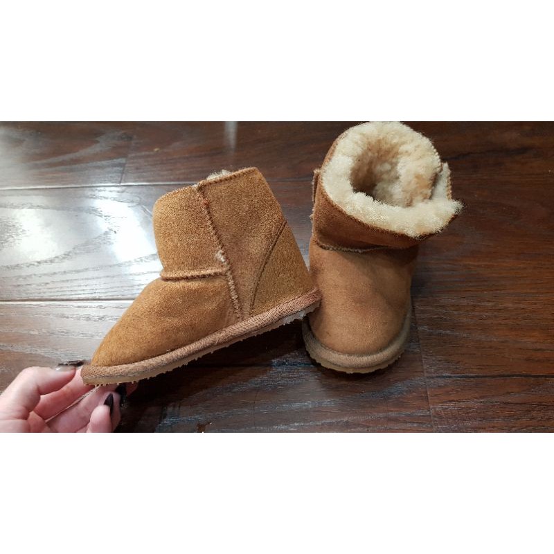Boot cho bé