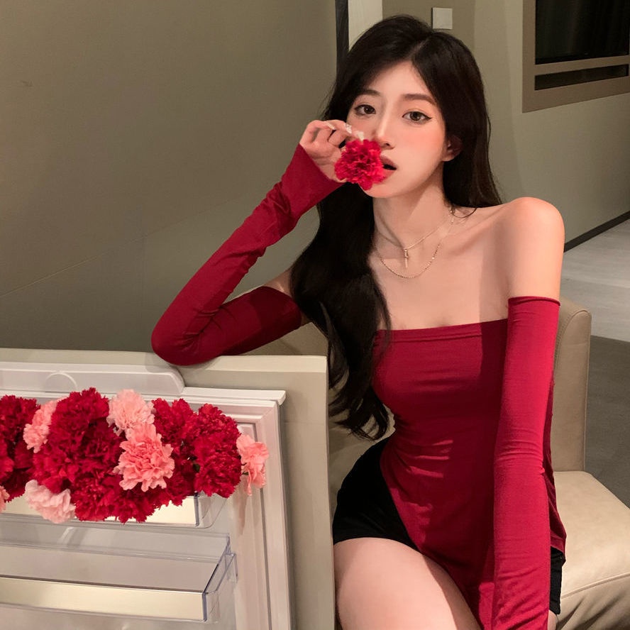 Áo thun COZOK tay dài lệch vai màu trơn ngọt ngào và gợi cảm