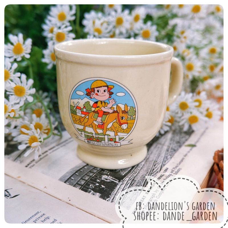 Ly cô bé màu pastel