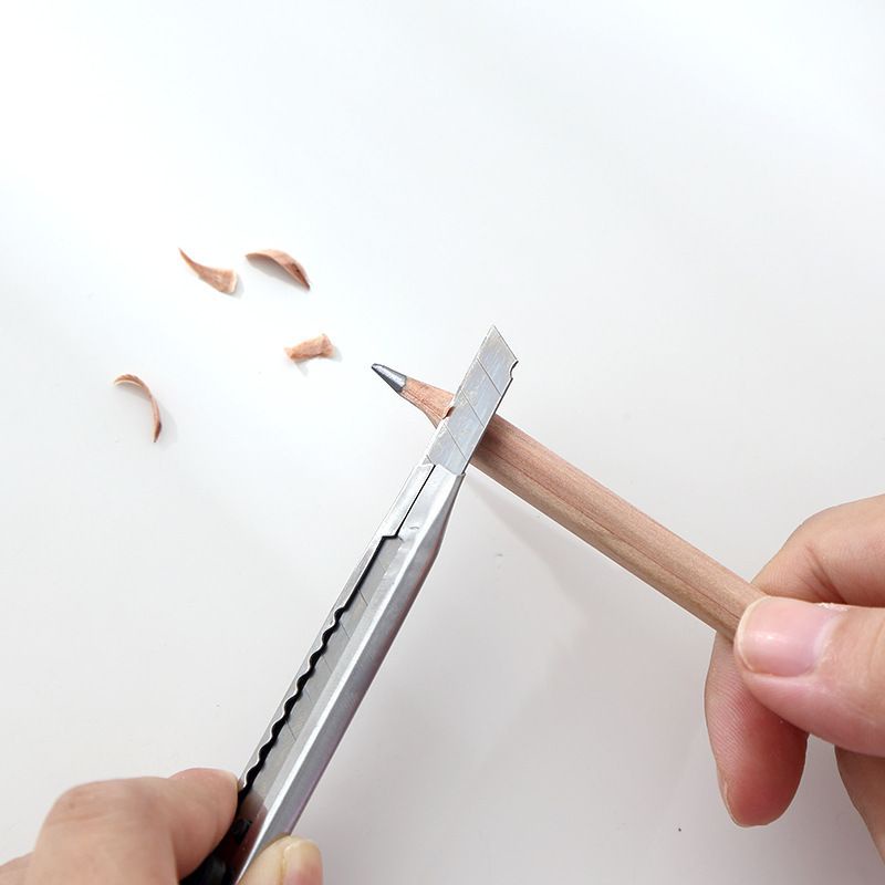 Dao rọc giấy lọai nhỏ kích thước 13*1cm, hàng có bao bì