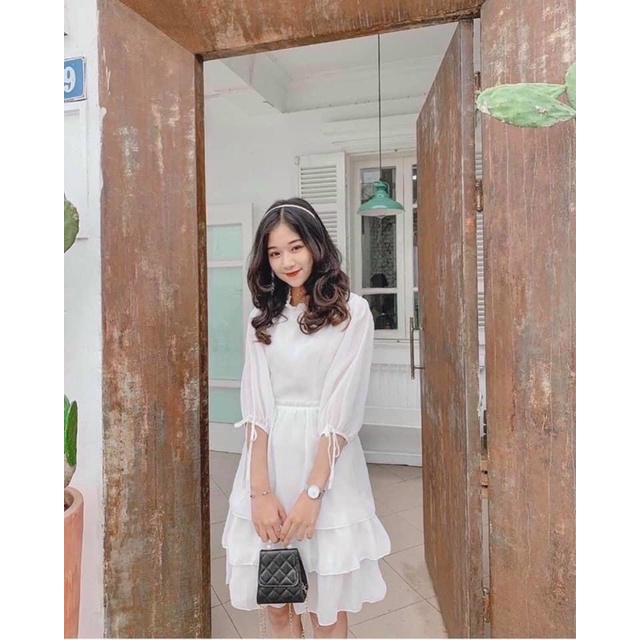 Đầm voan tầng trắng tay thắt nơ