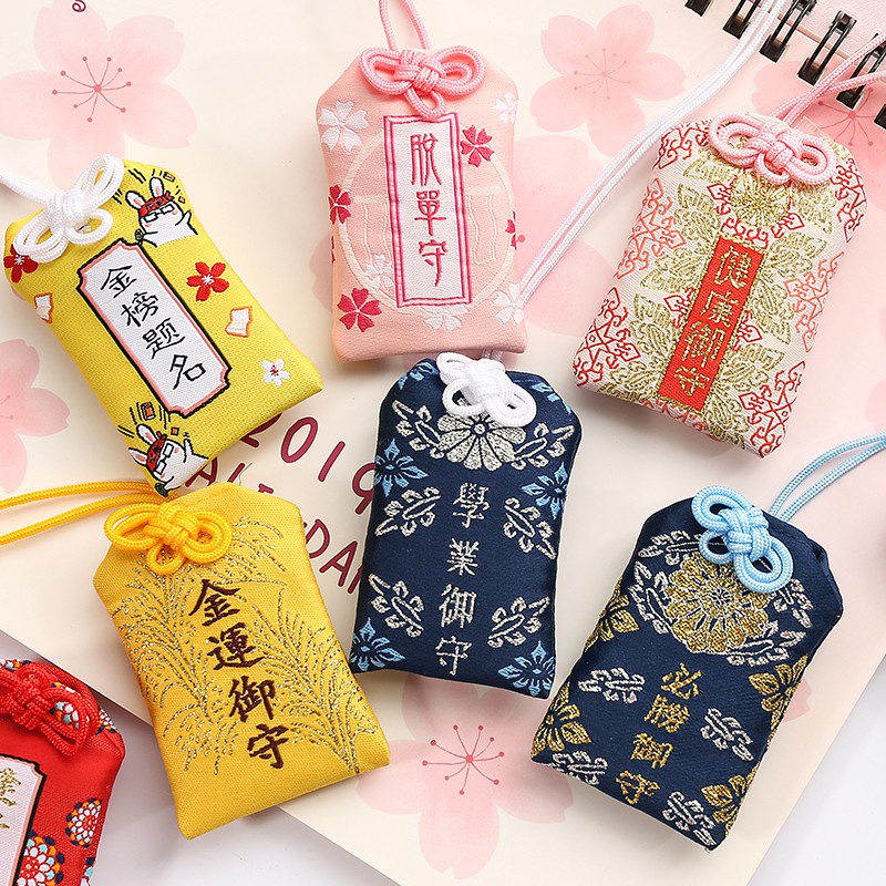 Phong thuỷ tài lộc omamori Nhật Bản, Túi may mắn bọc silicon thiết kế tinh tế