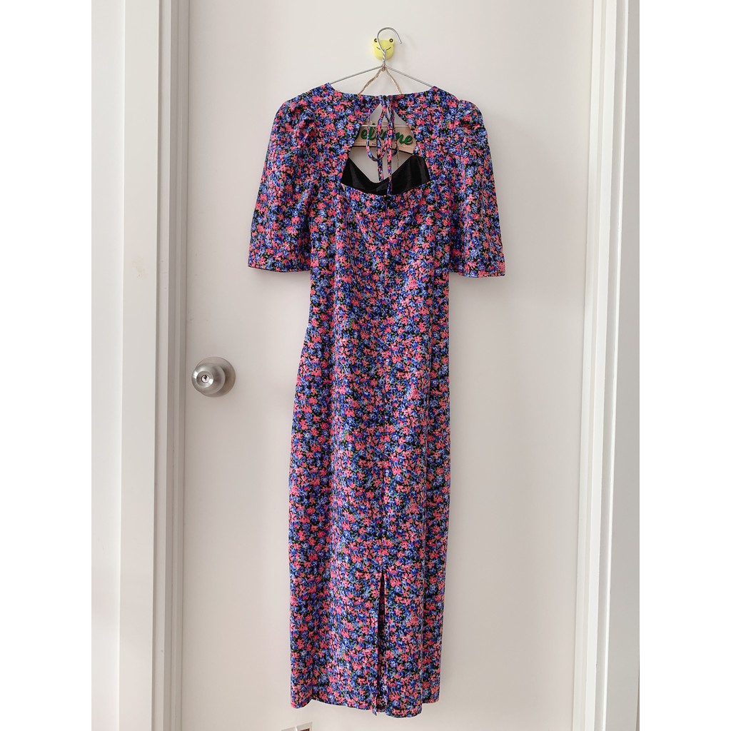 Đầm hoa tím hở lưng | BigBuy360 - bigbuy360.vn