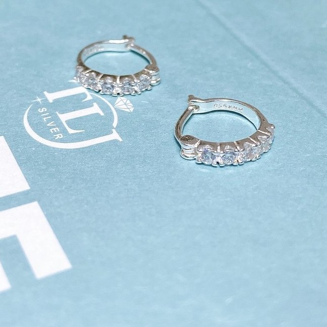bông tai bạc nữ TLEE tròn nạm đá chốt cài nữ tính TleeJewelry B0372
