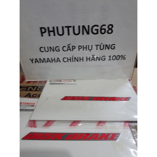 Bộ 2 tem màu đỏ nền xám dán phuộc trước Yamaha