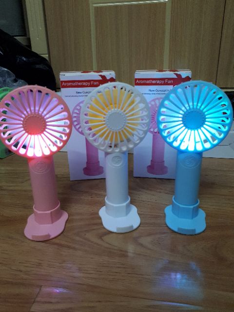 Sỉ 20 quạt tích điện  mini | BigBuy360 - bigbuy360.vn