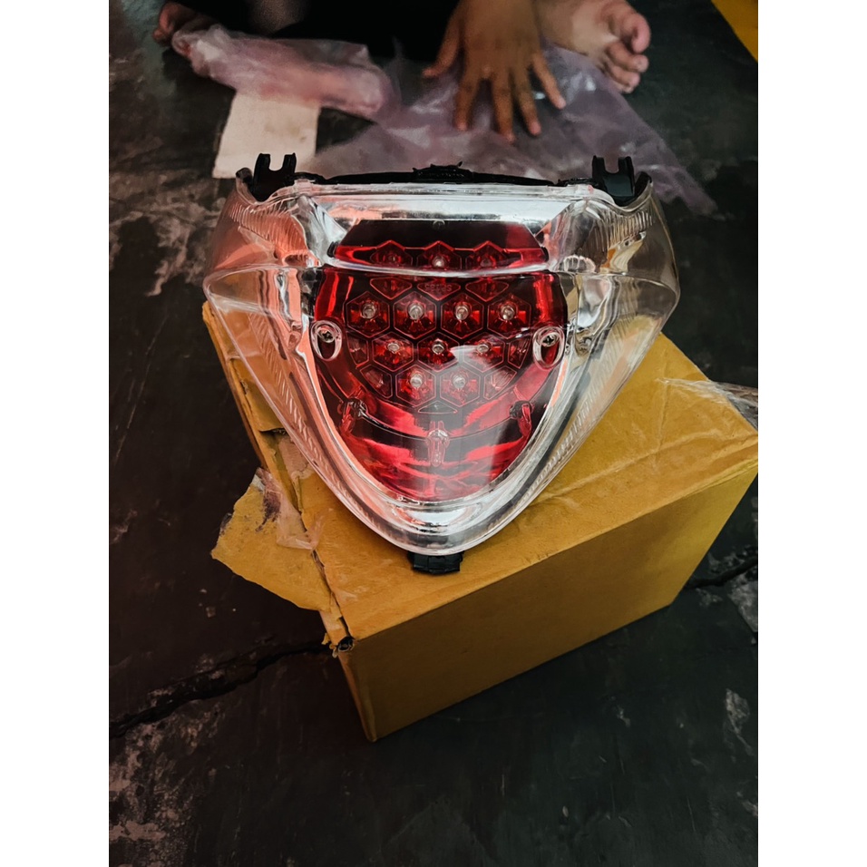 Đèn hậu Exciter 135 2005-2010 hàng Led THAILAND Co gia si ae mua ban