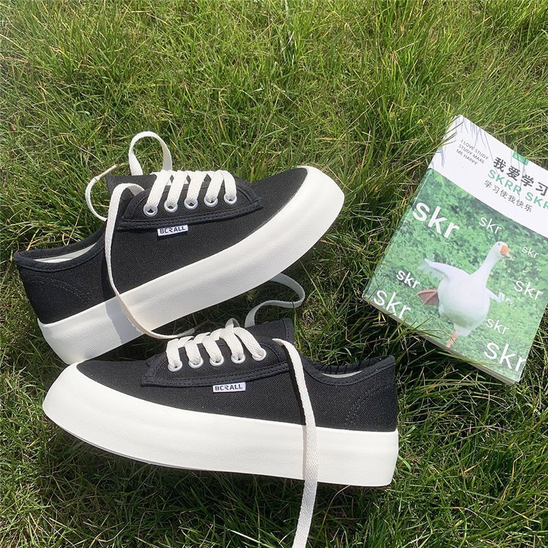 Giày Ulzzang trơn đế độn basic