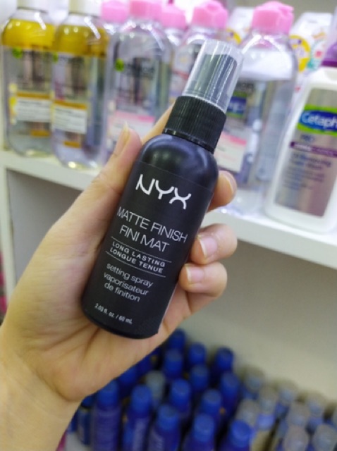 Xịt khoáng giữ  lớp trang điểm  lâu trôi NYX dành cho da dầu | BigBuy360 - bigbuy360.vn