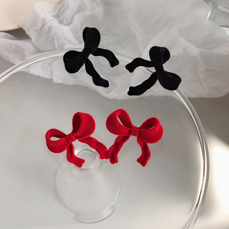 Khuyên tai nơ vải nhung phong cách cổ điển thời trang 2021 dành cho nữ