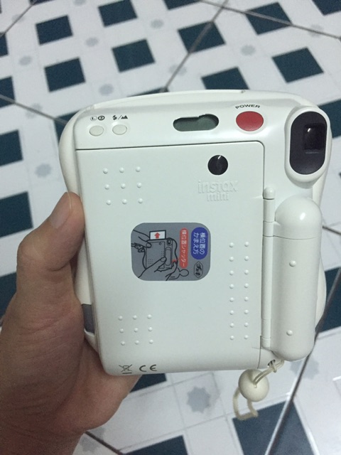 Máy ảnh ra hình ngay Fujifilm Instax Mini 25 (second hand-qua sử dụng mới 95%)