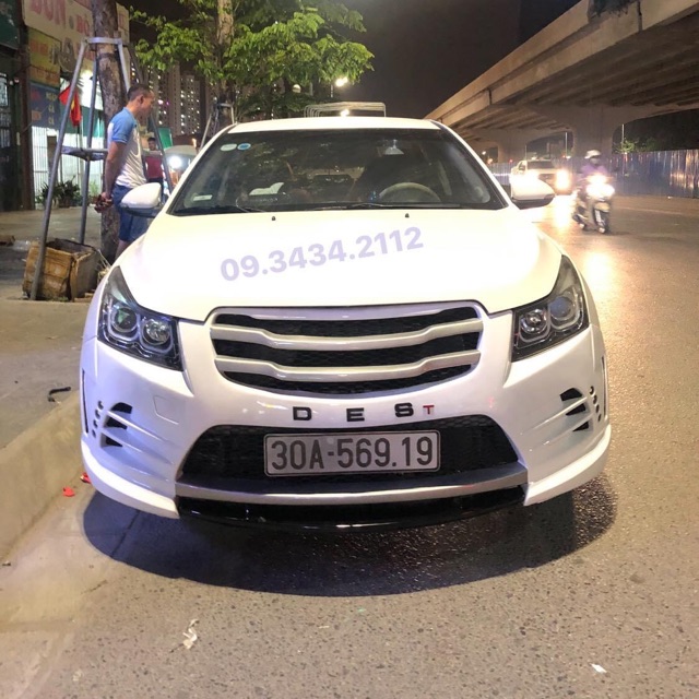 BODYKIT CHO XE CHEVROLET CRUZE + LACETTI SE . CDX