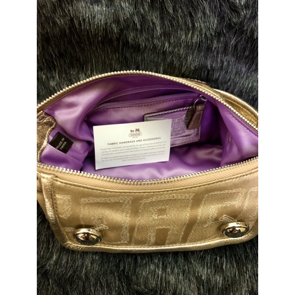 💚 đeo vai, kẹp nách màu vàng phối da ánh kim hiệu của Co.a.ch•