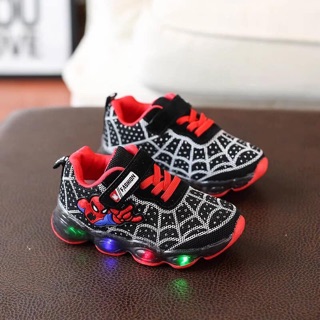 Giày superman cho bé trai