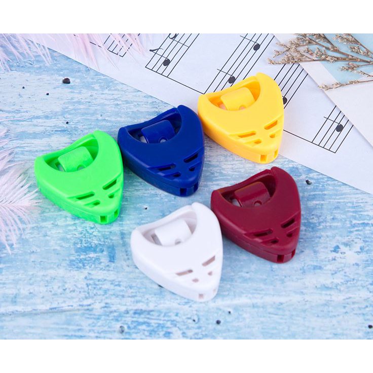 Hộp đựng pick (móng gảy) cho đàn guitar (pick holder) dán trên đàn tiện lợi