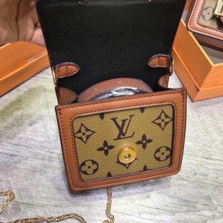Túi Lv Đeo Bụng Đeo Chéo