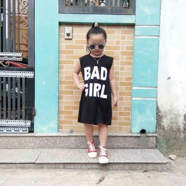 Đầm xinh thể thao