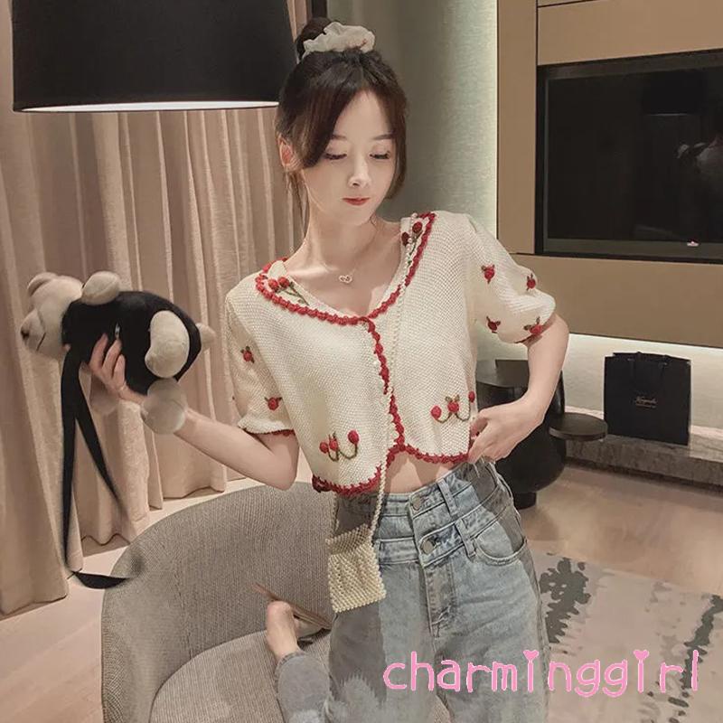 QAQ-Women´s V-neck Short Knitwear Leisure Style Three-dimensional Flower Pattern Puff Short Sleeve Single-breasted