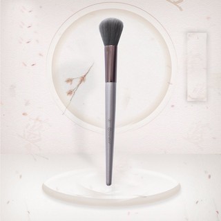 Cọ trang điểm tạo khối BH Cosmetics Lavish 4