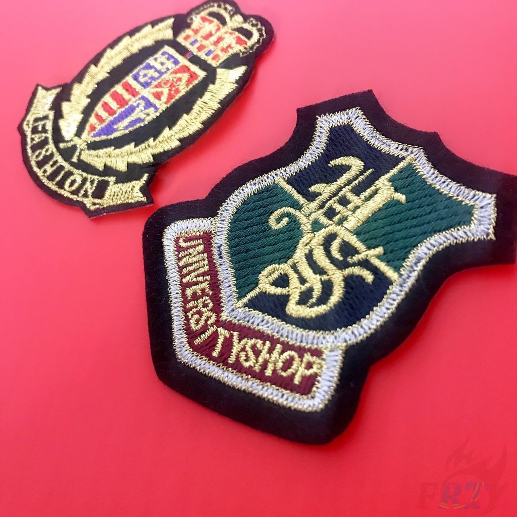 Miếng Vá Ủi Quần Áo Thêu Logo Trường Đại Học Trang Trí Đa Dụng