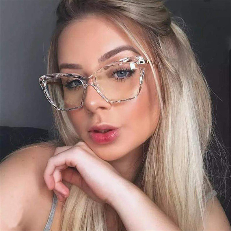 Mắt Kính Gọng Kim Loại Chống Tia Bức Xạ Khi Làm Việc Trên Máy Tính