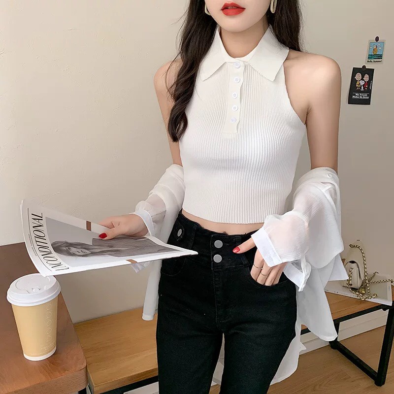 Áo croptop dệt kim không tay cổ polo màu đen trắng Dorastyle