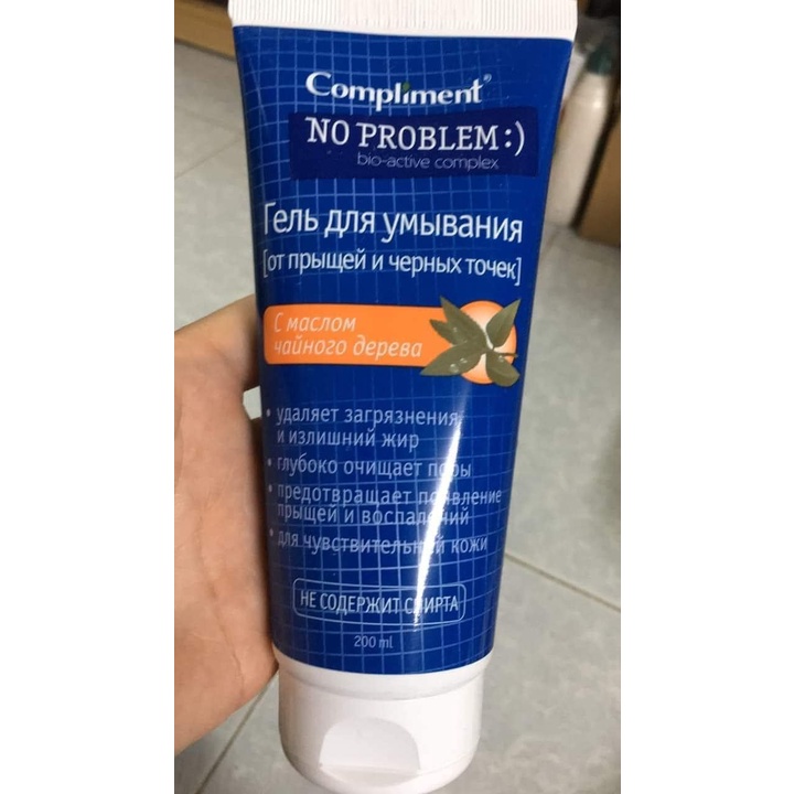 Sữa Rửa Mặt Compliment BHA No Problem Ngừa Mụn Giảm Thâm Hiệu Quả Nga - Tuýp 200ml