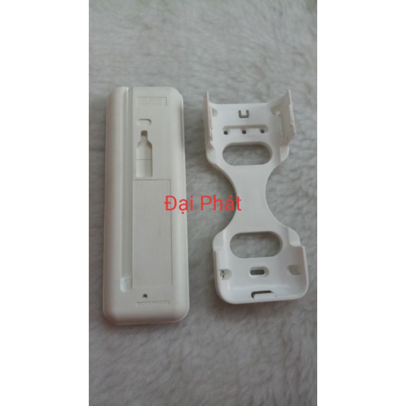 Điều Khiển Máy Lạnh Carrier Kéo Kèm Đế ( Hàng Chính Hãng Mới 95%)