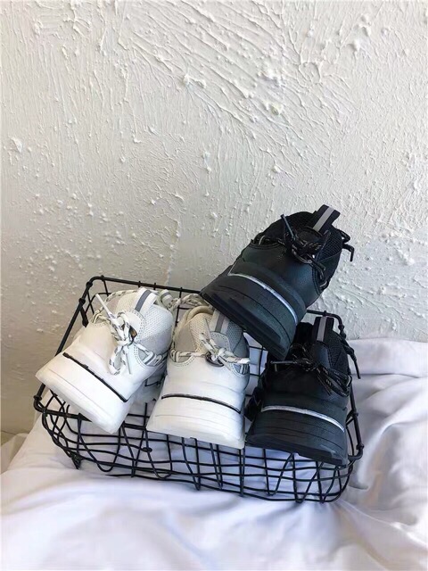 CÓ ẢNH THẬT GIÀY THỂ THAO SNEAKER PHẢN QUANG ULZZANG HÀN QUỐC ( PHẢN QUANG KHI ĐÈN FLASH CHIẾU VÀO ) | BigBuy360 - bigbuy360.vn