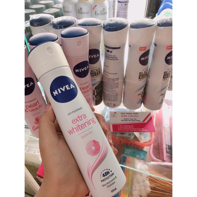Xịt khử mùi ngăn mùi Nivea Ngtrai Pearl &amp; Beauty 150ml