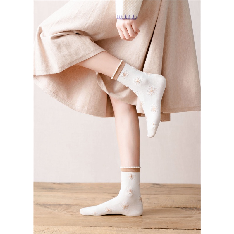 Vớ tất lolita cổ cao xoăn viền cổ hoa nổi