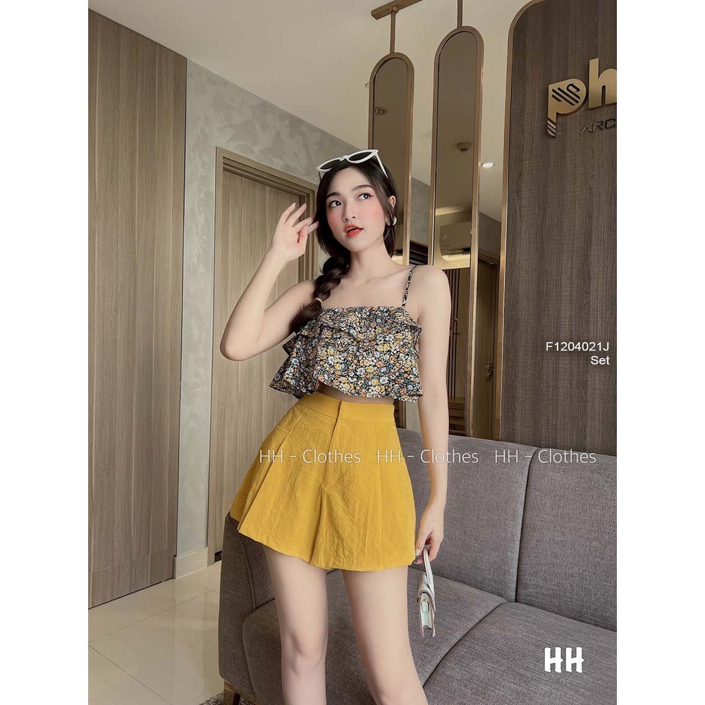 Set áo kiểu trễ vai bèo dáng croptop phối chân váy trắng dáng dài!.