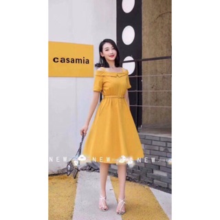 Váy cổ thuyền