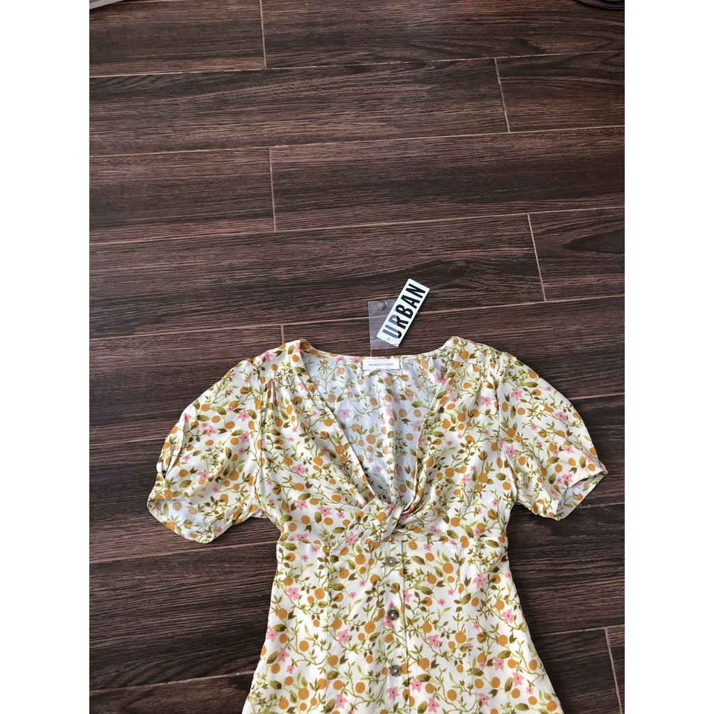 Đầm Urban Xoắn Ngực Bo Lưng Hoa Nhí Vàng - LILAC